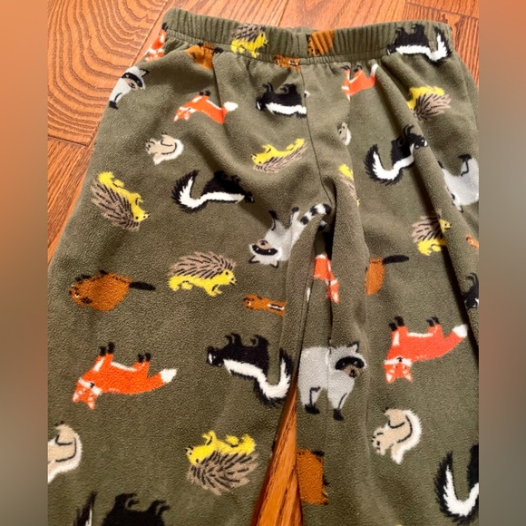Toddler Boy Carter's Green and Gray Animal Print Pajama Bottoms and Set size 4T - Picture 2 of 11